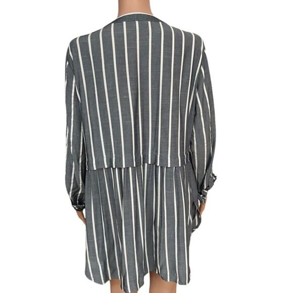 John Mark Stripe Button Front Peplum Banded Collar 3/4 Roll-Tab Sleeve Tunic M. - Picture 4 of 8